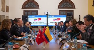 Colombia solicitó a Turquía que "abogue por la democracia en América Latina". Canciller se reunió con el ministro de Relaciones Exteriores de Turquía, Mevlut Cavusoglu.