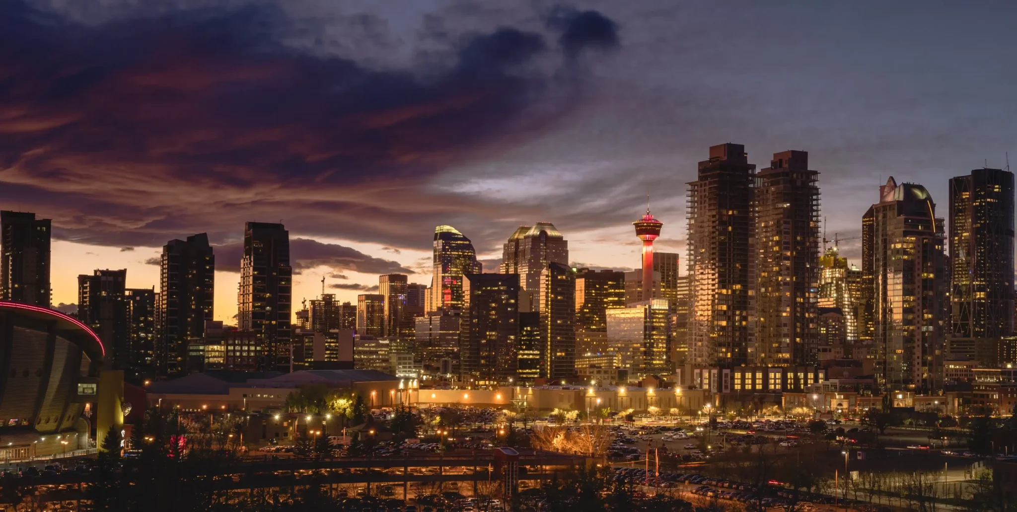hoteles en Calgary, ciudad atardecer