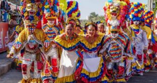 Carnaval de Barranquilla Quien lo Vive es Quien Lo Goza